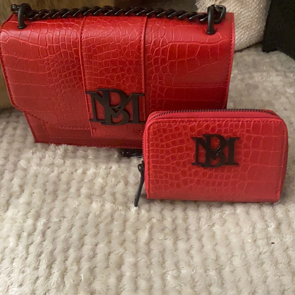 Never used NBI HANDBAG … Hot summer Red
